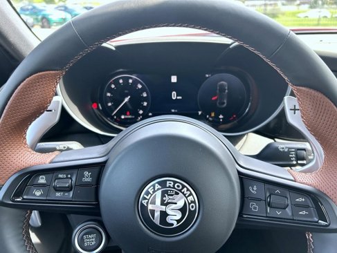 New 2025 Alfa Romeo Giulia AWD w/ Driving Assist Package image 12