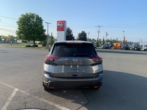 New 2026 Nissan Rogue S image 6