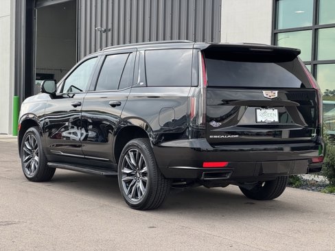 Used 2023 Cadillac Escalade Sport image 3