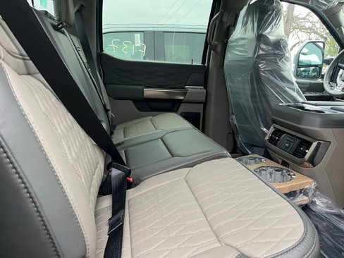New 2026 Ford F250 Platinum w/ Platinum Plus Package image 8