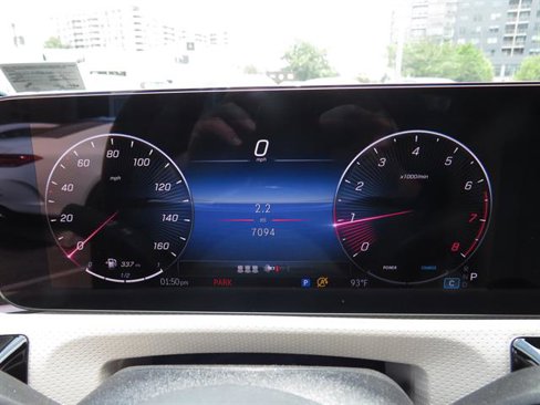 Used 2025 Mercedes-Benz CLA 250 4MATIC image 13