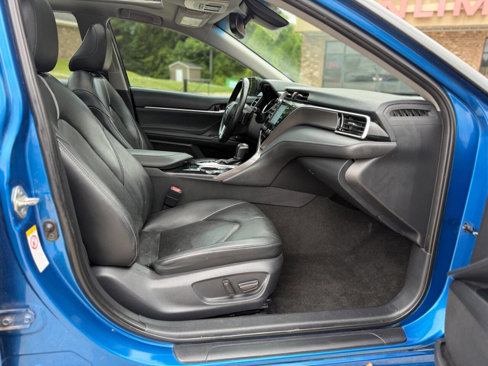 Used 2018 Toyota Camry XSE image 20