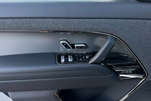 New 2025 Land Rover Range Rover Sport Dynamic SE image 10