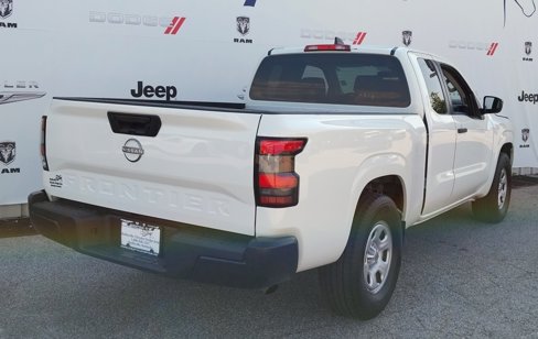 Used 2024 Nissan Frontier S w/ S Utility Package image 7