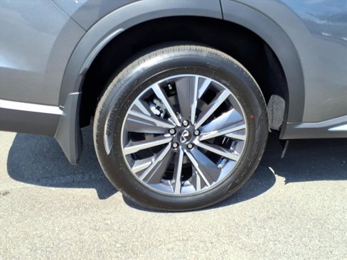 New 2026 INFINITI QX60 Luxe w/ Family Package image 20