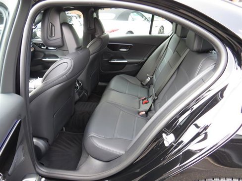 Used 2025 Mercedes-Benz C 300 4MATIC Sedan image 20