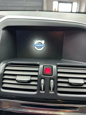Used 2016 Volvo XC60 T5 Premier w/ Proximity Package image 15