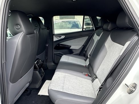 New 2025 Volkswagen ID.4 Pro image 7