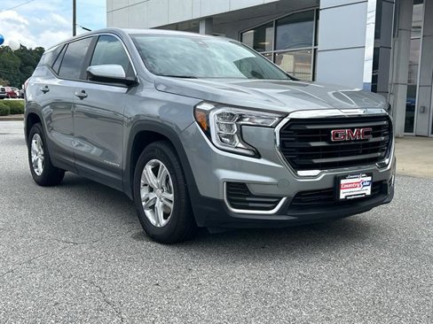 Used 2024 GMC Terrain SLE image 5