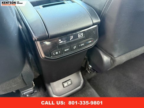 Used 2025 Toyota Highlander XLE image 40