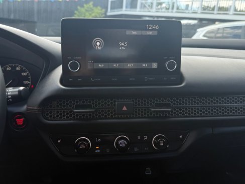 Used 2025 Honda HR-V Sport image 29