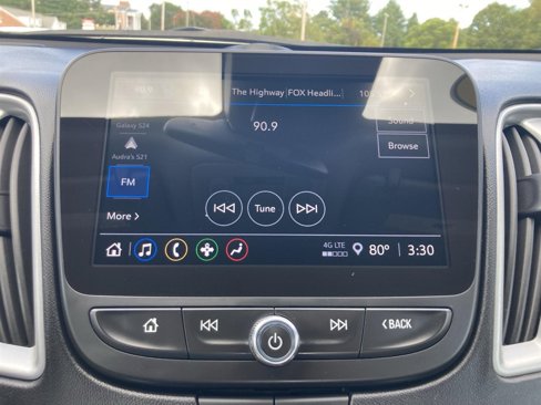 Used 2024 Chevrolet Malibu LT image 19