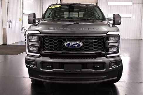 New 2026 Ford F250 XL image 2