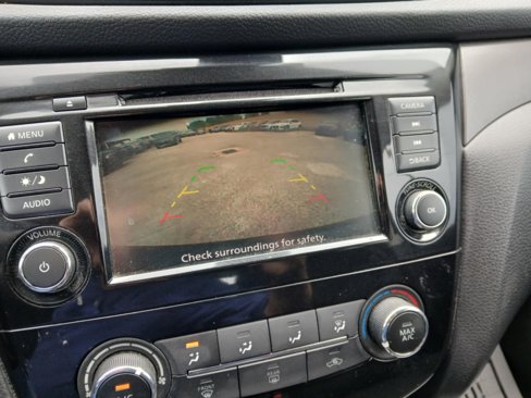 Used 2021 Nissan Rogue Sport S image 13