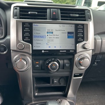 Used 2022 Toyota 4Runner SR5 Premium image 10