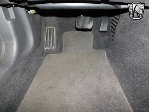 Used 2002 Ford Thunderbird image 13