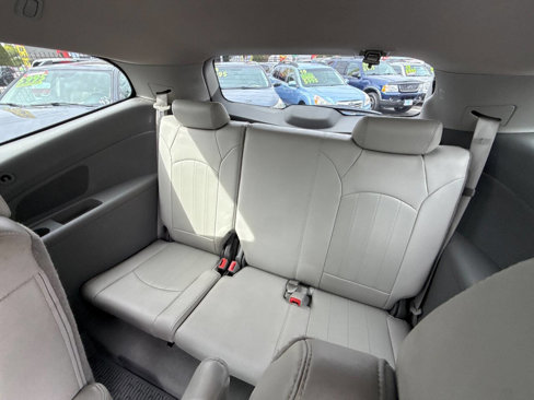 Used 2014 Chevrolet Traverse LTZ image 18