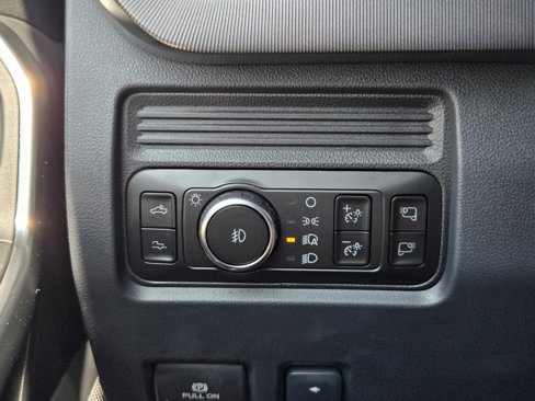 New 2026 Ford F350 Platinum w/ FX4 Off-Road Package image 29