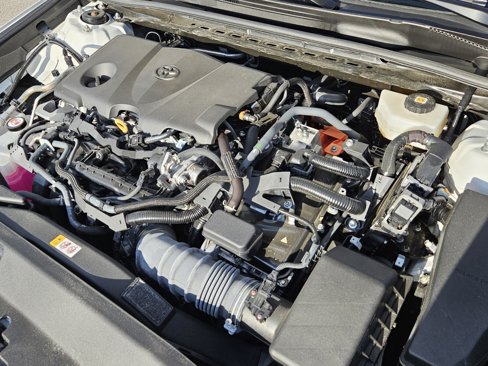 Used 2025 Toyota Camry SE image 29