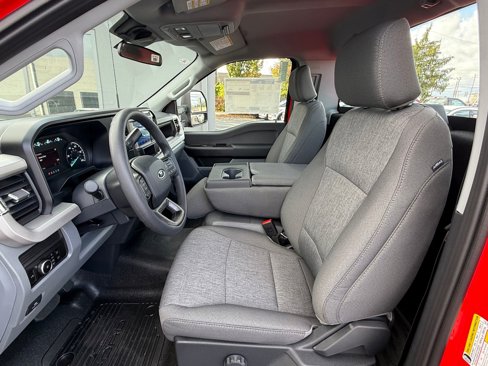 New 2026 Ford F350 4x4 Regular Cab Super Duty image 14