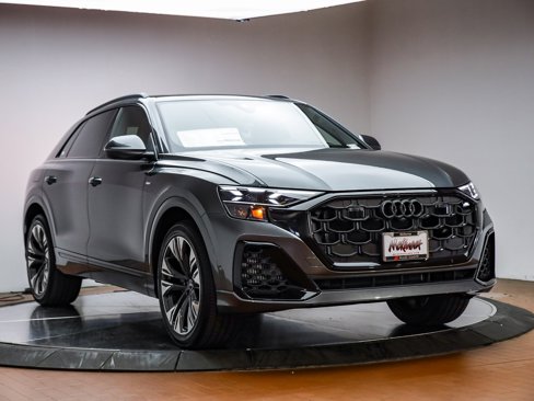 New 2025 Audi Q8 Prestige image 3