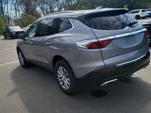 Used 2024 Buick Enclave Premium image 4