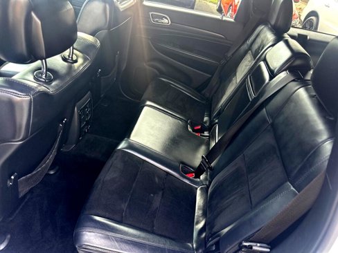 Used 2015 Jeep Grand Cherokee Altitude image 31