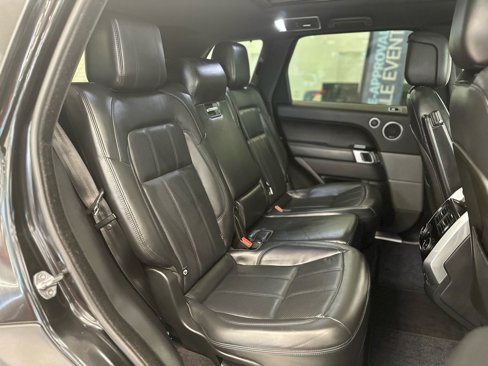 Used 2020 Land Rover Range Rover Sport HSE image 24