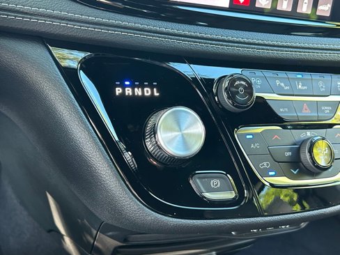 New 2025 Chrysler Pacifica Select image 20