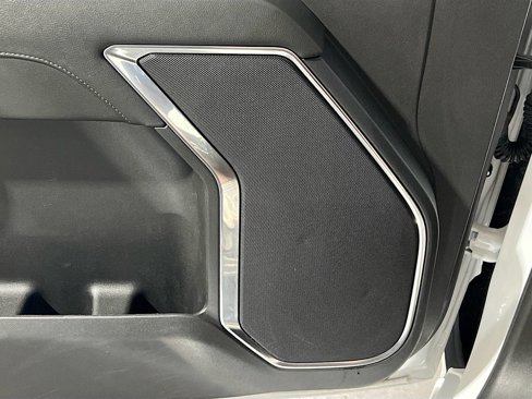 Used 2024 GMC Sierra 1500 SLT image 15