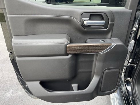 Used 2021 Chevrolet Silverado 1500 RST image 23