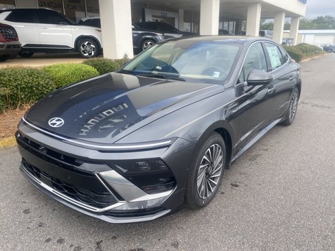 New 2025 Hyundai Sonata Limited image 1