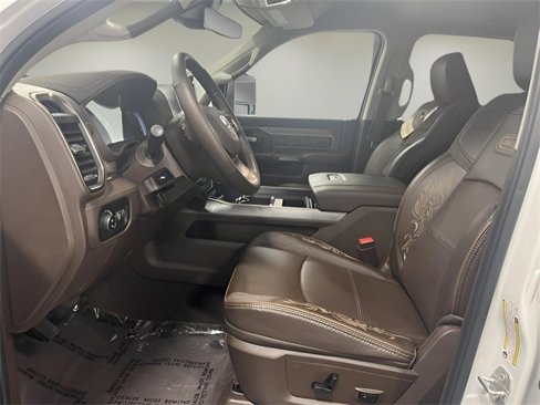 Used 2025 RAM 3500 Longhorn image 4
