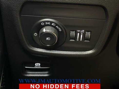 Used 2023 Jeep Grand Cherokee L Limited image 42