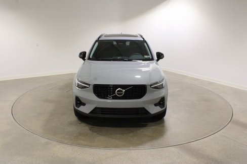 New 2026 Volvo XC40 B5 Plus w/ Protection Package Premier image 9