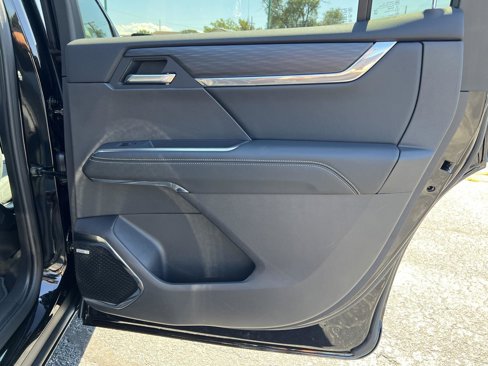 New 2026 GMC Acadia Elevation image 18