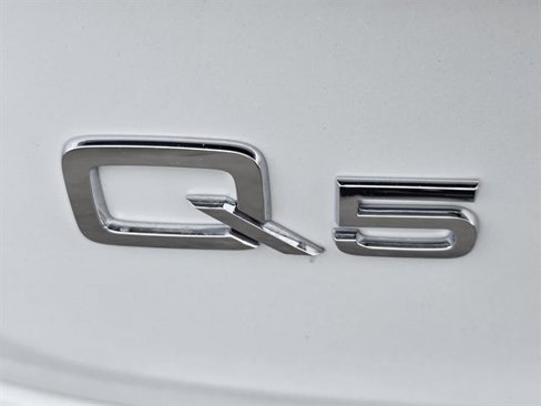 Certified 2025 Audi Q5 2.0T Premium Plus w/ Premium Plus Package image 35