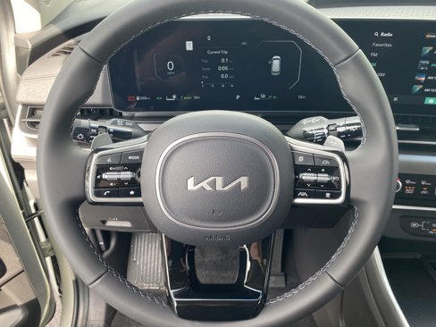 New 2026 Kia Carnival SX image 21