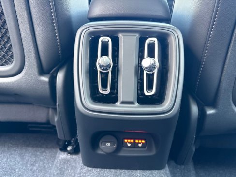 New 2026 Volvo XC40 B5 Plus w/ Protection Package Premier image 33