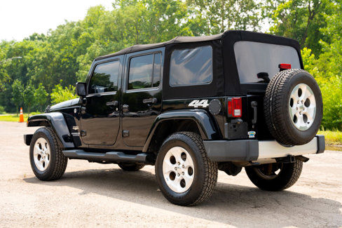 Used 2013 Jeep Wrangler Unlimited Sahara w/ Connectivity Group image 5