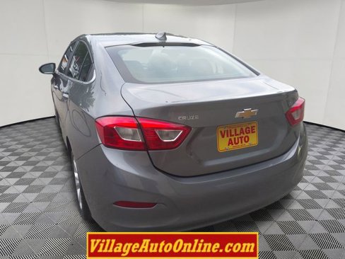 Used 2019 Chevrolet Cruze LT w/ LT Fleet Convenience Package image 11
