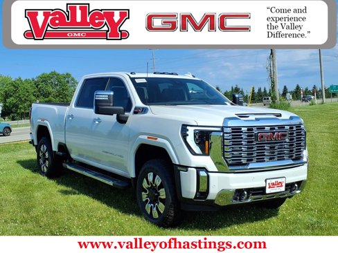 New 2025 GMC Sierra 3500 Denali w/ Denali Reserve Package image 1