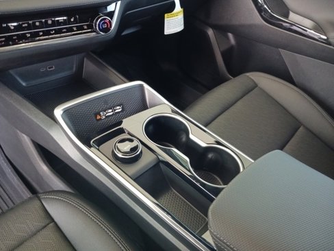 New 2026 Chevrolet Equinox LT w/ Convenience Package II image 22