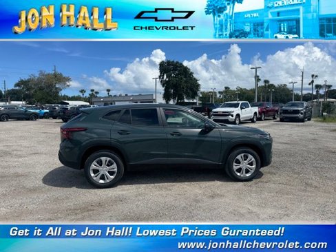 New 2025 Chevrolet Trax LS w/ Driver Confidence Package image 13