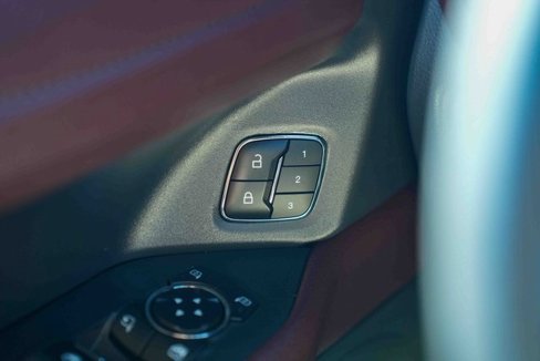Used 2024 Ford Expedition Limited image 37