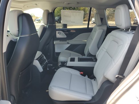 New 2025 Lincoln Aviator Reserve w/ Equipment Group 201A image 24