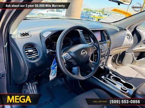 Used 2020 Nissan Pathfinder S image 22