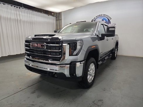 Used 2024 GMC Sierra 3500 SLE w/ SLE Convenience Package image 11