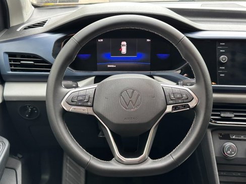 Used 2022 Volkswagen Taos SE image 5
