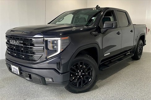 Used 2023 GMC Sierra 1500 Elevation w/ Preferred Package image 3